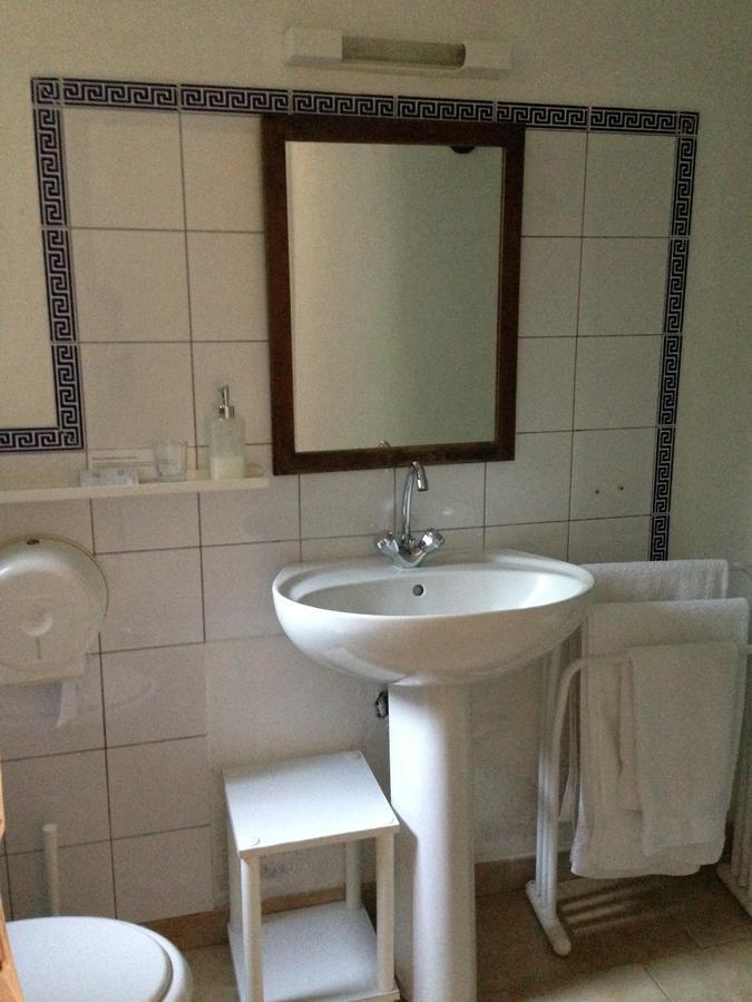 Auberge La Borie Nantes Room photo